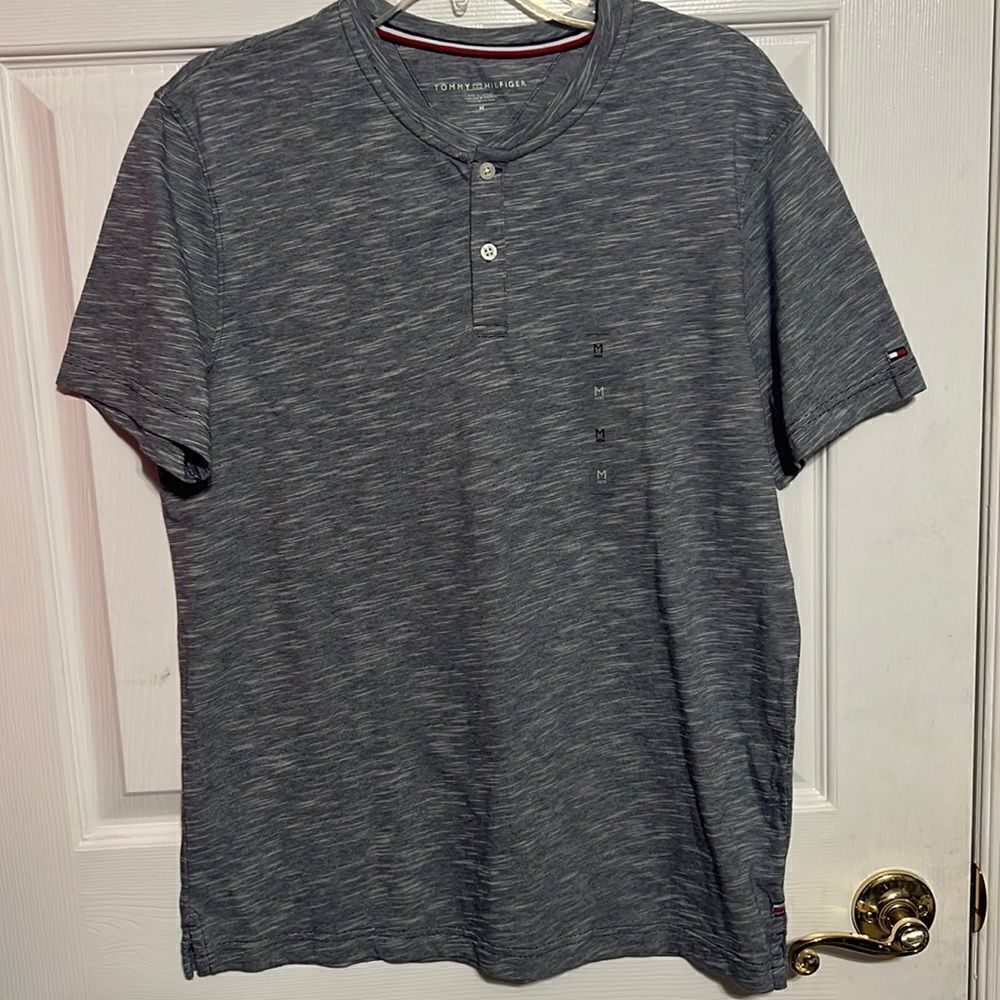 🔥🔥 Deadstock “NWT” TOMMY HILFIGER 2 button t-shirt - Navy/White Heathered - Md